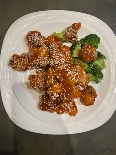 Signature Chinese delicacies handcrafted by Tea House St Paul expert chefs.