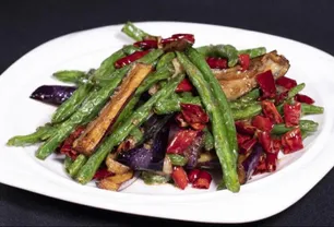 Inside the Tea House St Paul kitchen - Freshly prepared Chinese for online ordering.