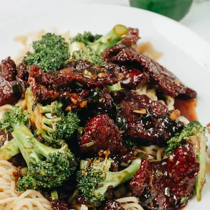 Signature Asian,Chinese dishes - Fast online ordering from Happy Wok.