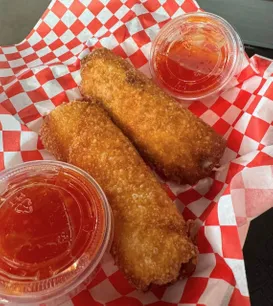 Close-up of popular American favorites for Fort Worth takeaway and online orders.