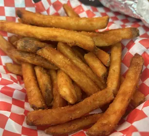 Signature American delicacies handcrafted by Vonte’s Philly Cheesesteaks expert chefs.