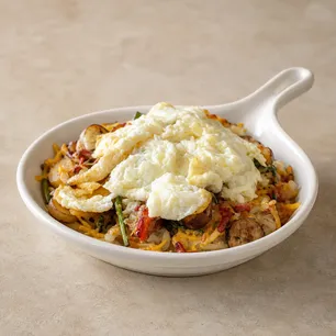Inside the Benny's Cafe - Colleyville kitchen - Freshly prepared American for online ordering.