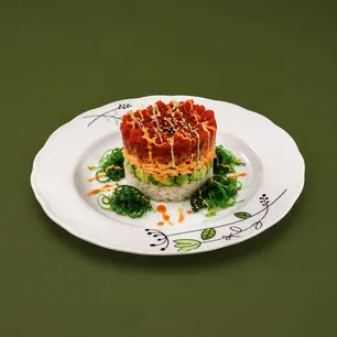 Close-up of popular Chinese,Japanese,Sushi favorites for Lewisville takeaway and online orders.