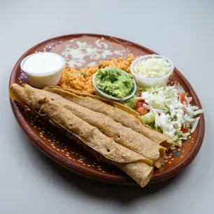 Inside the El Patron Tacos y Tortas Al 100% kitchen - Freshly prepared Mexican for online ordering.
