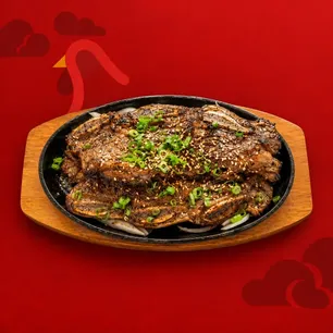 Close-up of popular Korean favorites for Coon Rapids takeaway and online orders.