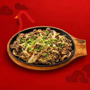 Close-up of popular Korean favorites for Coon Rapids takeaway and online orders.