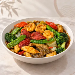 Best Chinese flavors in Arlington - Available via Mr. Wonton Chinese Restaurant online ordering.