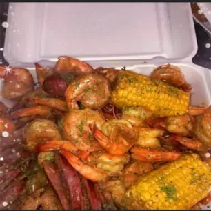 Inside the Mardi Gras Cajun Cuisine Mesquite kitchen - Freshly prepared Cajun for online ordering.
