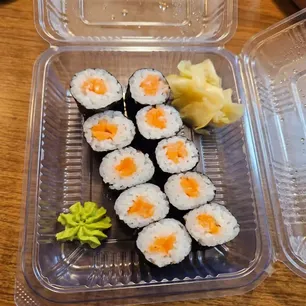Fresh Thai specialties - Order Thai online from Lovy Thai Cuisine.