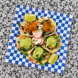 Traditional Mexican recipes - Best-selling Mexican meals at Taquerias Cervantez - Plano Plano.