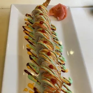 HK Sushi Gallery Image 2 - Interior and Food