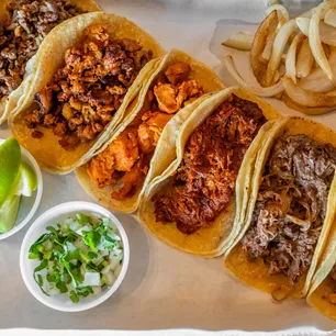 Tacusa Tacos N Pupusas Fort Worth Gallery Image 8 - Interior and Food