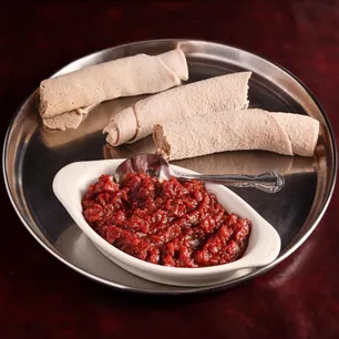 Dilla Ethiopian restaurant - Demo Gallery Image 2 - Interior and Food