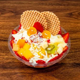 Pavlova Gallery Image 12 - Interior and Food