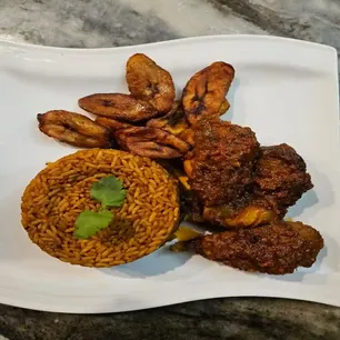 African Jollof Kitchen Gallery Image 3 - Interior and Food