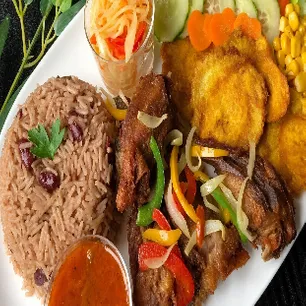 Casting Caribbean Resto Gallery Image 5 - Interior and Food