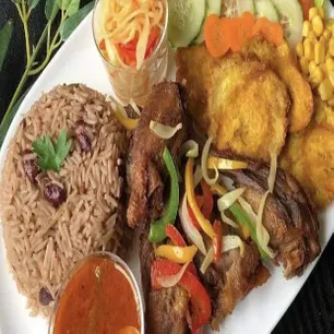 Casting Caribbean Resto Gallery Image 1 - Interior and Food