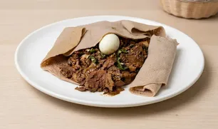 DS Ethiopian Restaurant Gallery Image 4 - Interior and Food