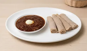 DS Ethiopian Restaurant Gallery Image 3 - Interior and Food
