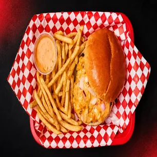 Pop Pop Burgers Gallery Image 5 - Interior and Food