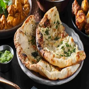 Naan & Chai House Gallery Image 4 - Interior and Food