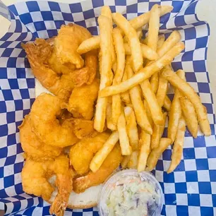 Wild Fish And Chicken Gallery Image 4 - Interior and Food