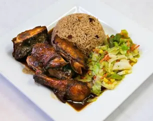 Cool Vybz Jamaican Restaurant - Demo Gallery Image 3 - Interior and Food