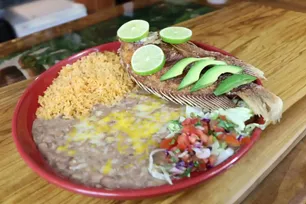 Pueblo Viejo Morningside Gallery Image 4 - Interior and Food