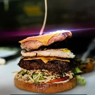 MVP Burgers Miami Gallery Image 5 - Interior and Food