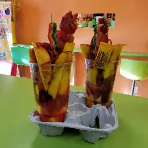 Frutas Lokas Gallery Image 8 - Interior and Food