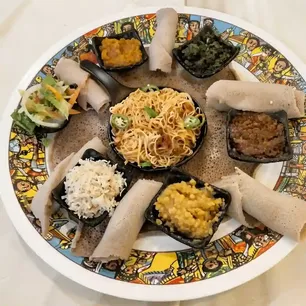 Hilltop International Cuisine - Demo Gallery Image 2 - Interior and Food