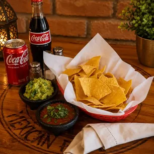 Aurelia's Authentic Mexican Food - Demo Gallery Image 5 - Interior and Food