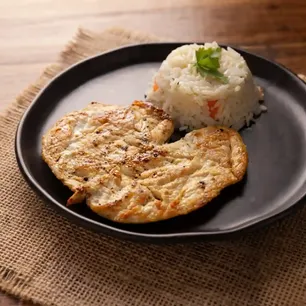 Sajori Puerto Rican Cuisine Gallery Image 1 - Interior and Food