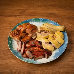 Awesome Chinese Cuisine Gallery Image 2 - Interior and Food