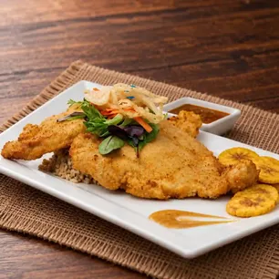 Sajori Puerto Rican Cuisine Gallery Image 3 - Interior and Food