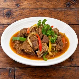 Casting Caribbean Resto Gallery Image 2 - Interior and Food