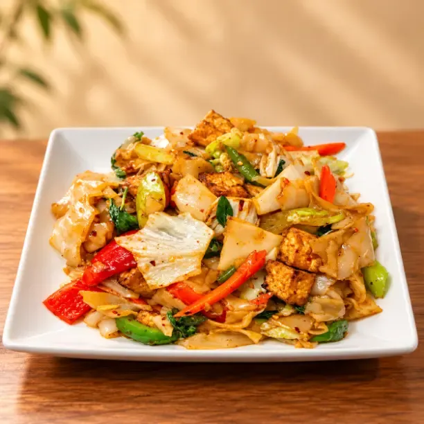 Close-up of popular Thai favorites for Mound takeaway and online orders.
