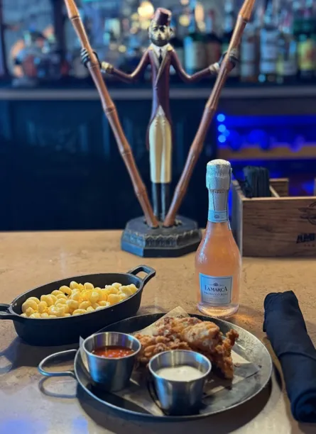 Signature American,Burgers,Steak,Wings dishes - Fast online ordering from HH Supply Co. Restaurant and Bar.