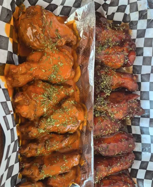 Signature American,Barbeque,Wings dishes - Fast online ordering from Valley Wings - Dallas.