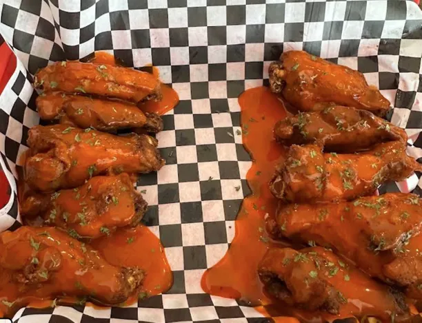 Signature American,Barbeque,Wings dishes - Fast online ordering from Valley Wings - Dallas.