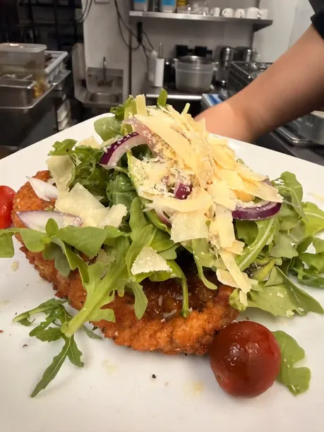 Italian,Pizza favorites prepared for easy online ordering and pickup.
