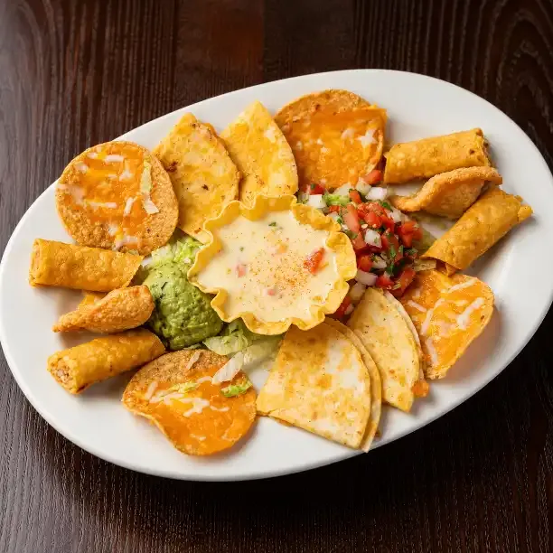 Fresh Mexican,Tex-Mex specialties - Order Mexican,Tex-Mex online from El Mejor Mexican Kitchen + Cantina.