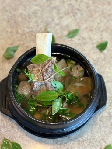 Warm dining atmosphere at Pho Hotpot and Crawfish 7