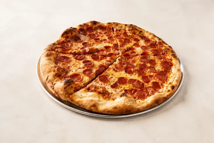 Warm dining atmosphere at Tonti's Pizzeria