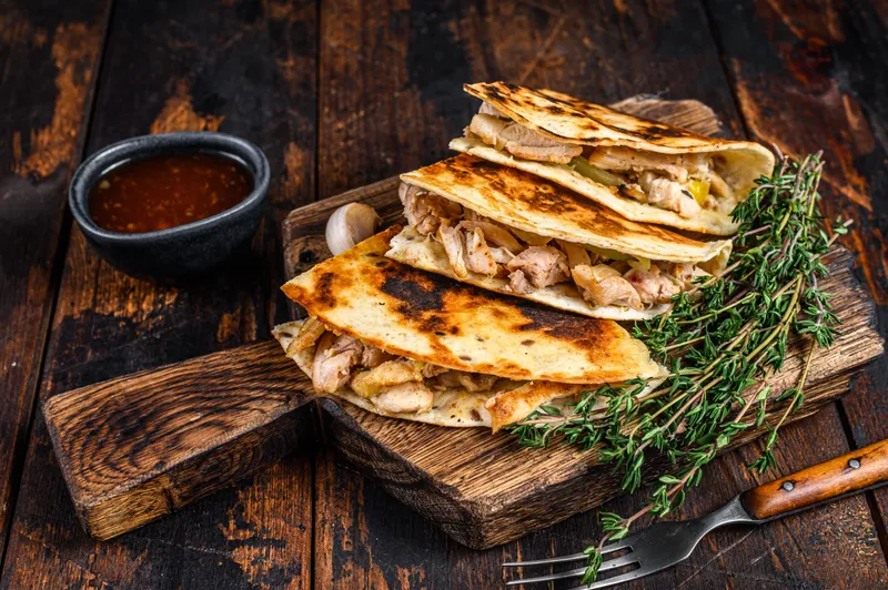 Nachos & Quesadillas