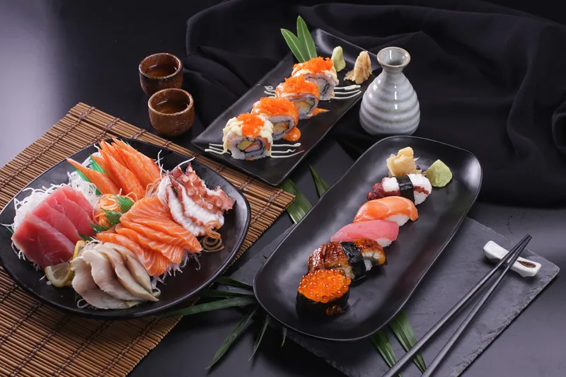 Sushi & Sashimi