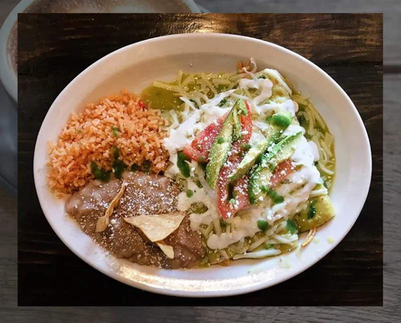 Chilaquiles & Alambre