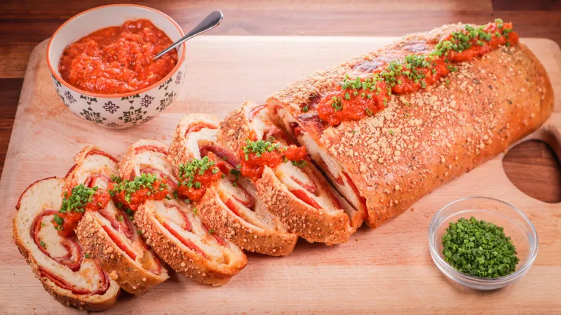 Strombolis & Calzones