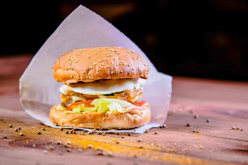 Burgers & Sandwiches