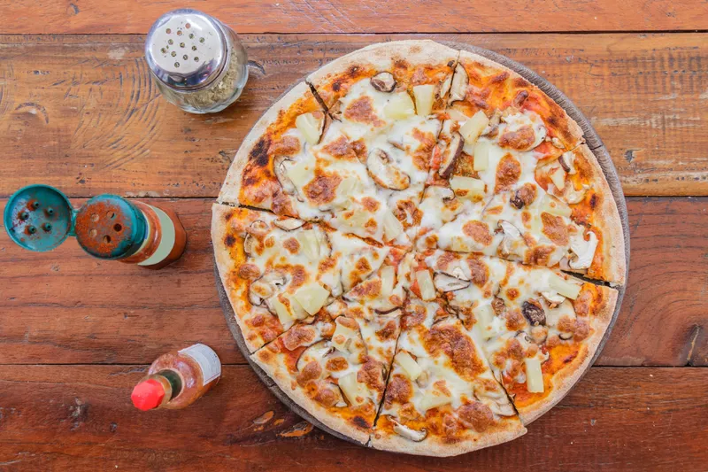 Family Combos & Party Trays